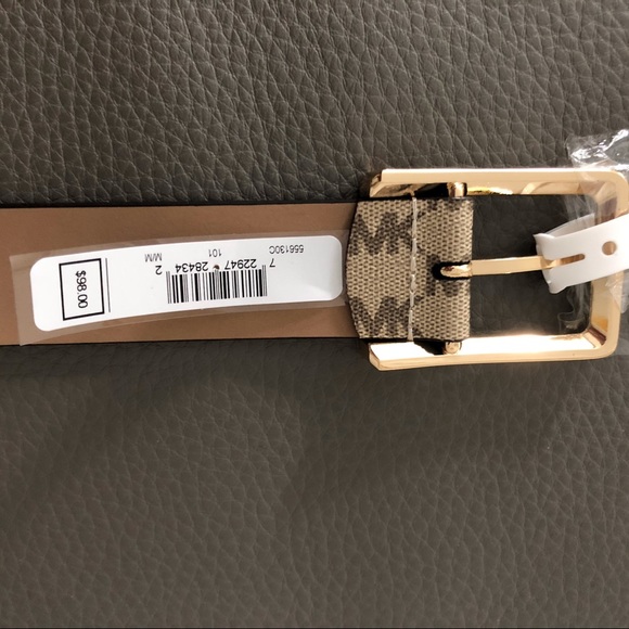 SALE ♥️ MICHAEL KORS signature designer belt in M - Picture 10 of 10